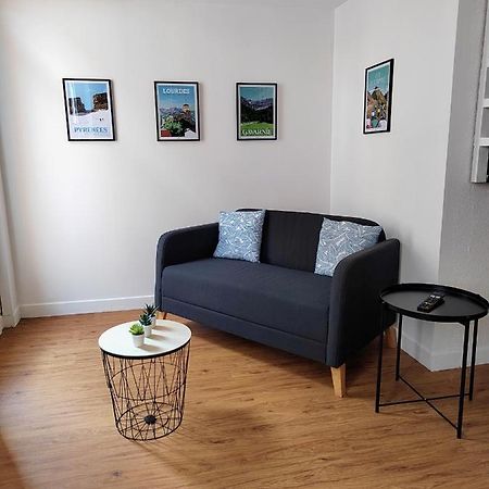 Appartement Lourdes : Duplex à 500m de la Grotte Extérieur photo