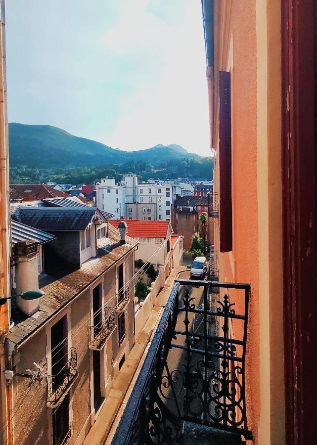 Appartement Lourdes : Duplex à 500m de la Grotte Extérieur photo